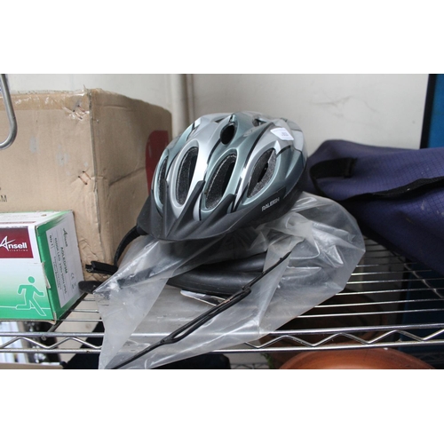 13 - RALLYE BICYCLE HELMET AND OTHER ACCESORIES