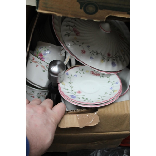 189 - QUANTITY OF KITCHENWARE