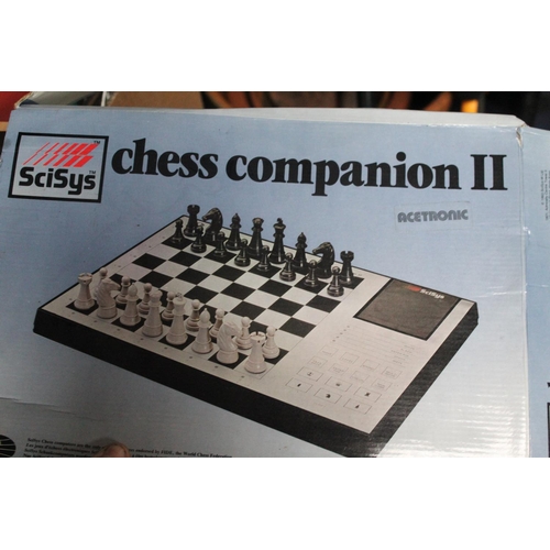 26 - BOXED CHESS COMPANION 2