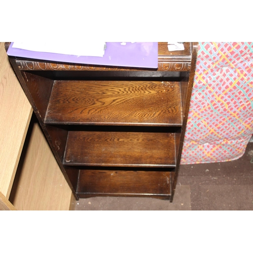 421 - 4 TIER BOOKSHELF IN OAK