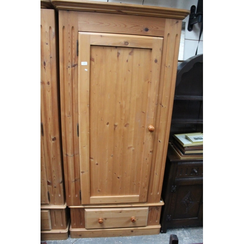 503 - SINGLE DOOR WARDROBE