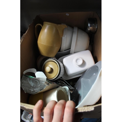 381 - BOX OF KITCHEN JUGS, BOWLS AND BUTTER DISHES