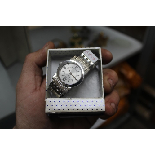 516 - BOXED GUCCI WATCH