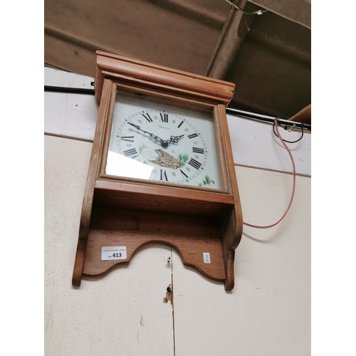 413 - PINE BATTERY OPERATED WALL CLOCK