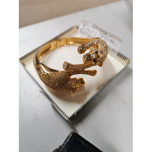 420 - QUALITY CRYSTAL BIG CATS BRACELET