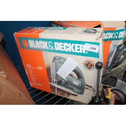 28 - BOXED BLACK & DECKER JIGSAW