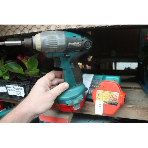 111 - CORDLESS 18V MAKITA DRILL
WORKING ORDER