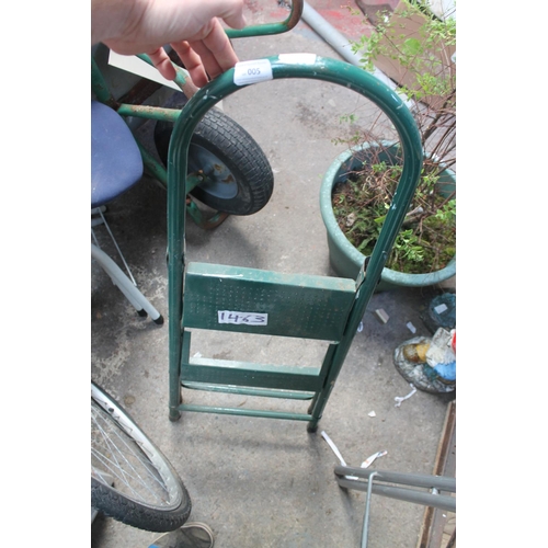 5 - METAL FOLDING  STEP LADDER