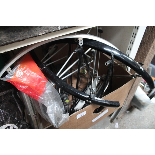 92 - BICYCLE MUD GUARDS AND LUGGAGE SHELFS