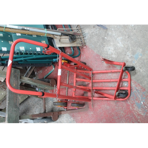 142 - HEAVY DUTY FOLDING SACK TROLLEY