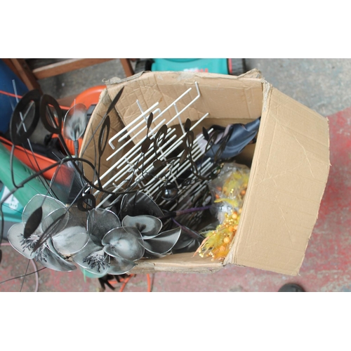 193 - BOX INC DECORATIVE ITEMS FOR THE GARDEN