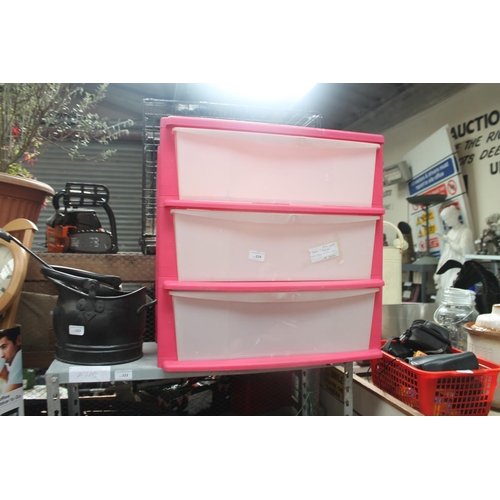 224 - PINK PLASTIC 3 DRAWER CHILDRENS CHEST OF DRAWERS