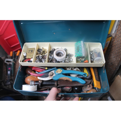 129 - METAL TOOL BOX PLUS CONTENTS