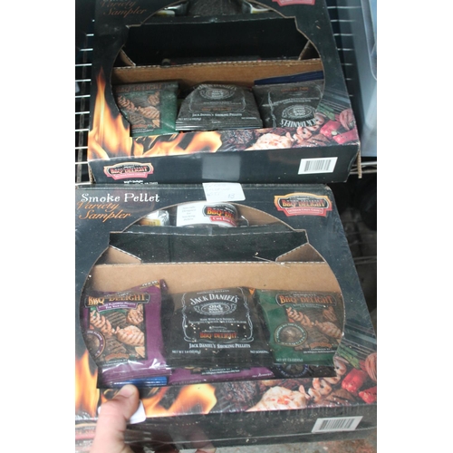 39 - 2 BARBECUE SMOKING KITS