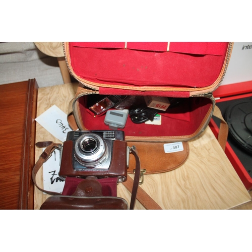 487 - CARL ZEISS CASED CAMERA CONTESSA