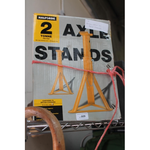 9 - BOXED PAIR OF NEW AXLE STANDS