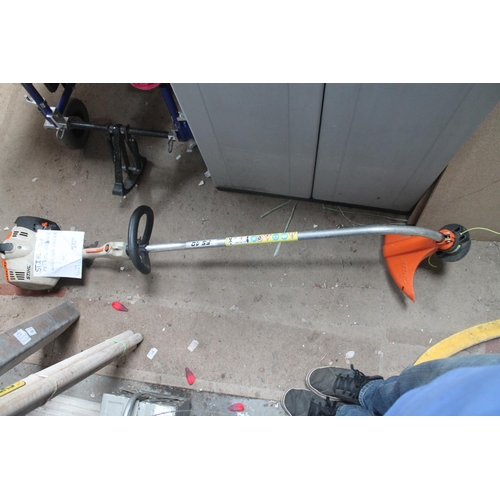 72 - STIHL FS40 PETROL STRIMMER