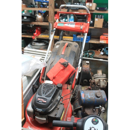 152 - EFCO SELF PROPELLED HONDA ENGINE PETROL MOWER WITH COLLECTION BOX