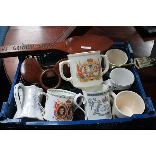 314 - TRAY INC LARGE WOODEN SPOON, CUPS AND MUGS