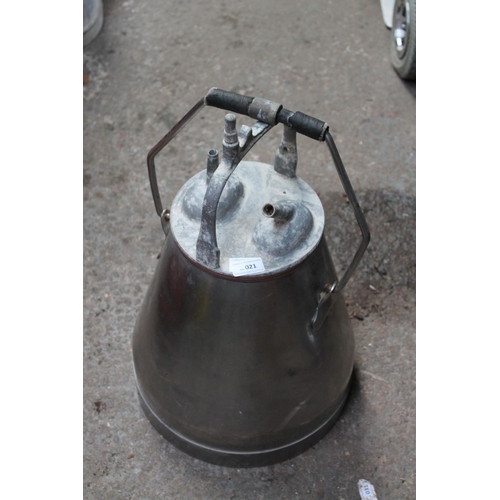 21 - HEAVY STAINLESS STEEL CHURN WITH LID