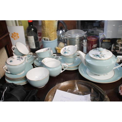 421 - ROYAL WORCESTER TEA SERVICE