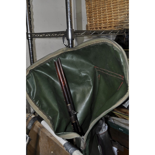 7 - LARGE FISHING BAG WITH FISHING RODS