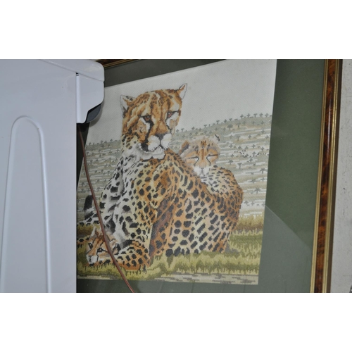 797 - FRAMED AND GLAZED PICTURE OF A LEOPARD