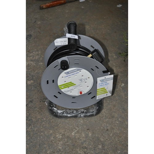 29 - NEW 4 GANG 25M EXTENSION REEL