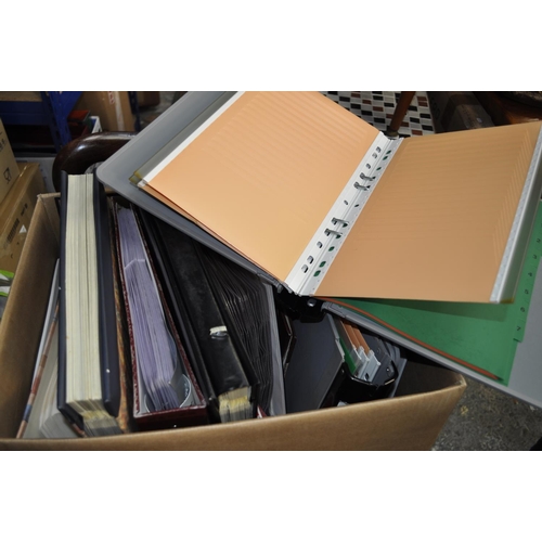 307 - BOX OF SOFTWARE FOLDERS