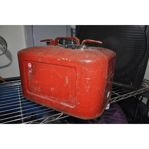 45 - RED BOAT FUEL TANK