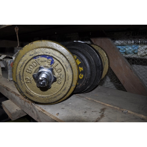 122 - SET OF CAST IRON GYM WEIGHTS