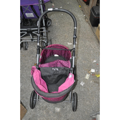 129 - CHILDS SILVERCROSS PUSHCHAIR