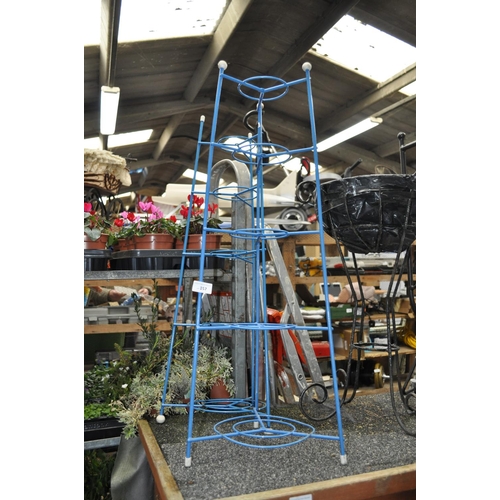 157 - 2 X METAL PANSTANDS IN BLUE