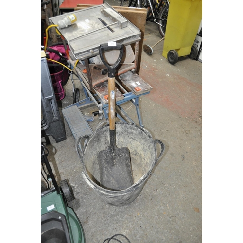 172 - FLEXITUB AND SHOVEL