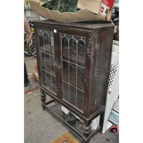 177 - MAHOGANY GLASS 2 DOOR DISPLAY CASE