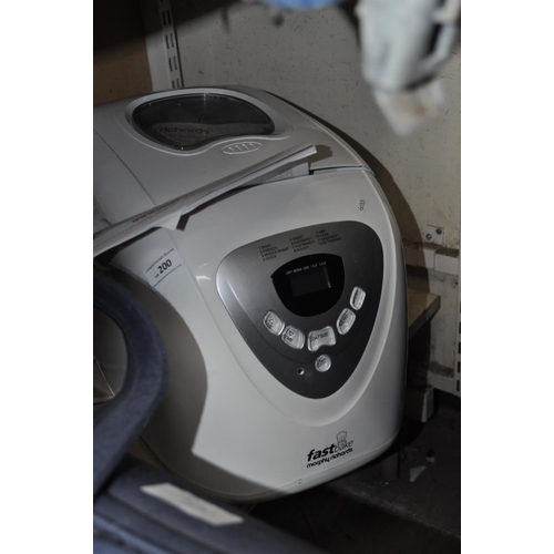 200 - MORPHY RICHARDS FAST BAKE BREADMAKER