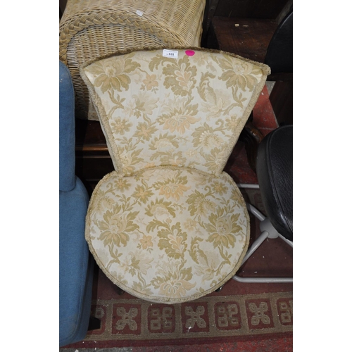 631 - UPHOLSTERED CREAM BEDROOM CHAIR