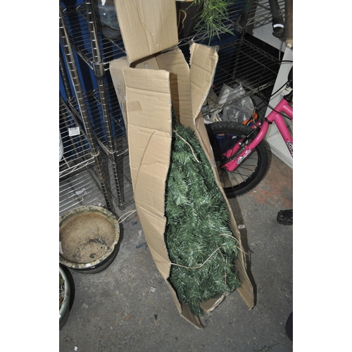 18 - 5FT BOXED CHRISTMAS TREE