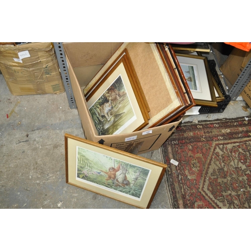 200 - BOX OF ASSORTED PICTURE FRAMES