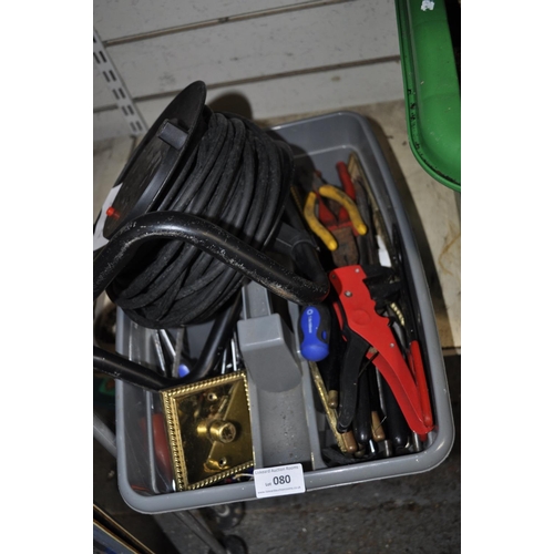 80 - BOX OF ELECTRICAL TOOLS AND AN EXTENSION LEAD