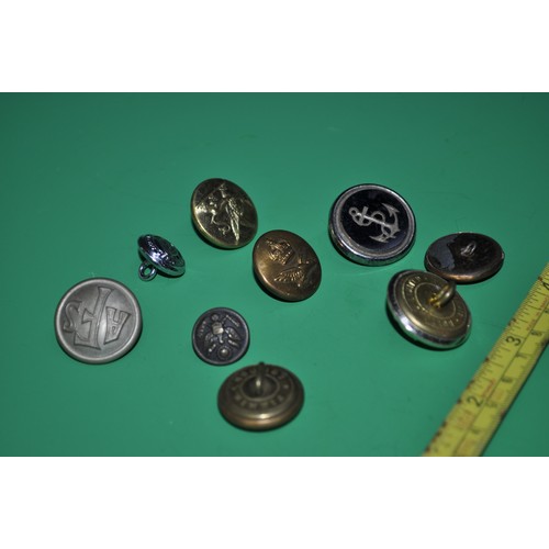 35 - BAG OF 9 MIXED MILITARY BUTTONS