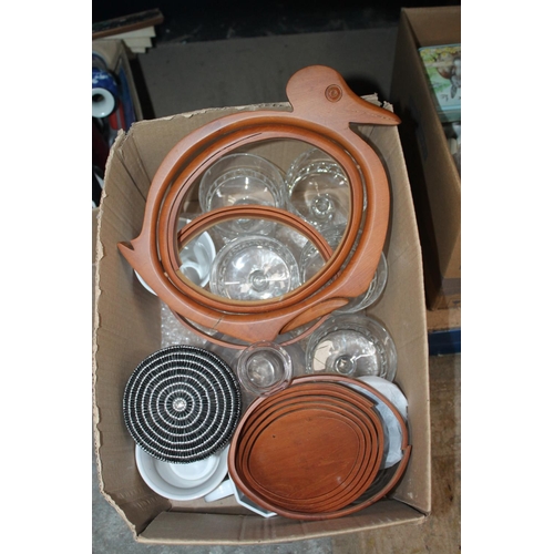 329 - BOX OF MIXED GLASSWARE AND VASES