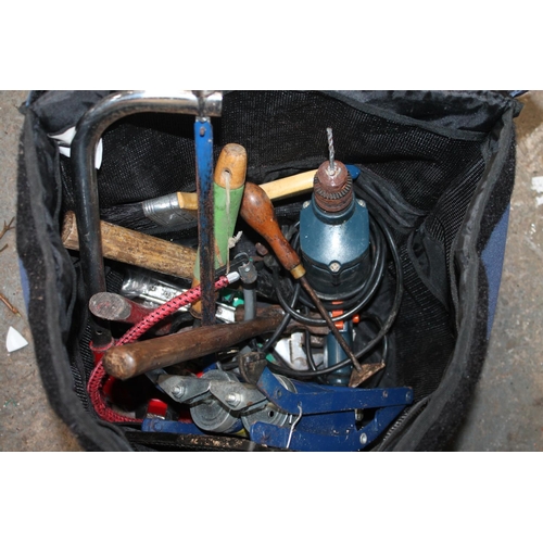 25 - BAG OF TOOLS INC ELECTRIC DRILL