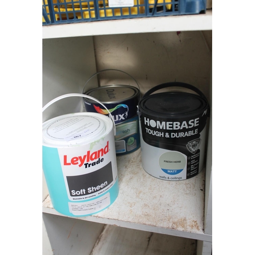 67 - TIN OF LEYLAND PAINT, SOFT SHEEN AND HOMEBASE FRESH HERB AND DULUX SIMPLY REFRESH ONE COAT PAINT