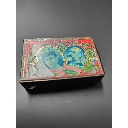 64 - CORONATION COMMEMORTIVE 1902  METAL MATCHBOX CASE   KING ED V11  AND QUEEN ALEXANDRA