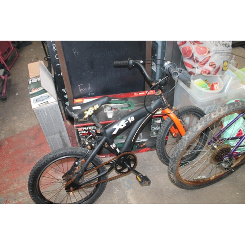 2 - CHILDS XT18 BICYCLE