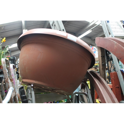 222 - EXTRA LARGE PLASTIC PLANT POT 70CM DIAMETER