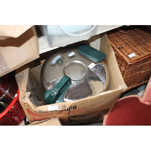 288 - LARGE RICE STEAMER, BOXED