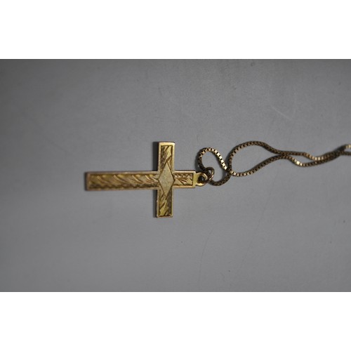 83 - 9CT GOLD BOX LINK 18 INCH CHAIN WITH LARGE PATTERNED CRUCIFIX   3.27G    CRUCIFIX 1.25 INCH