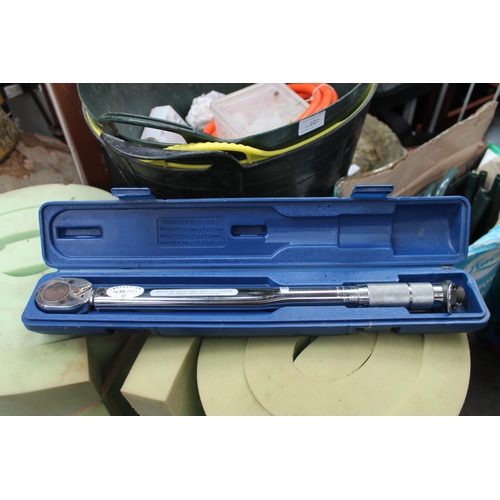 176 - CASED LASER TORQUE WRENCH